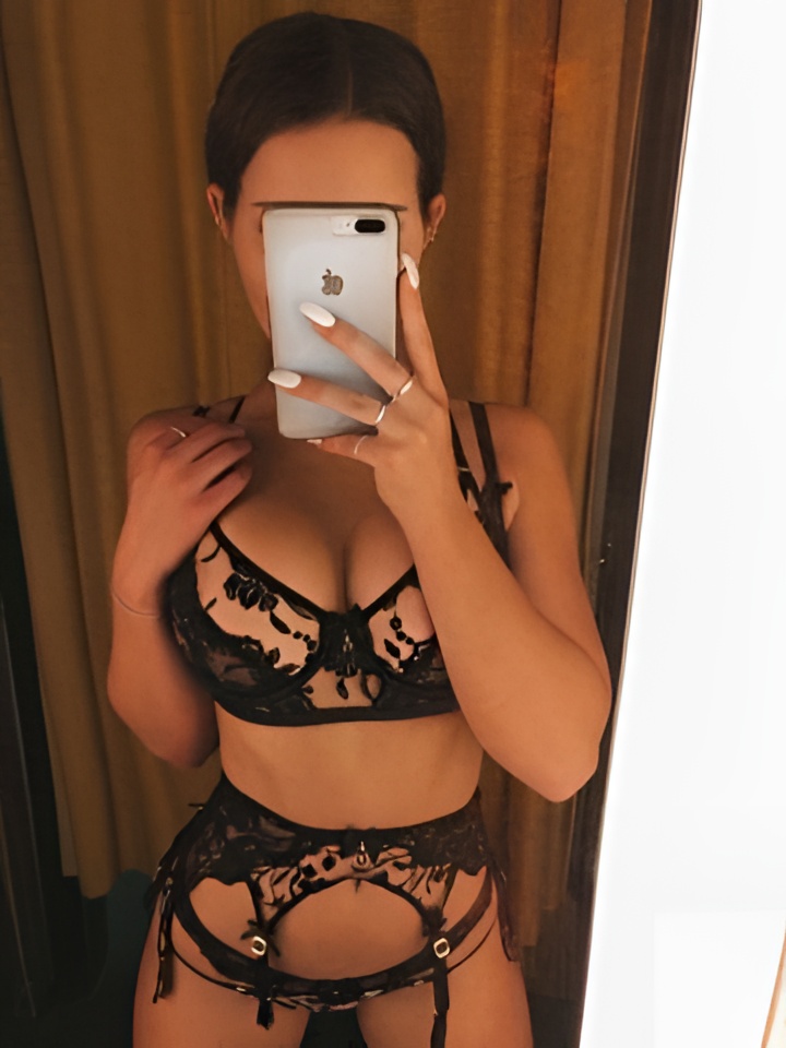 Сабина привлекальеная девушка из Йошкар-Олы цена от 4000 руб