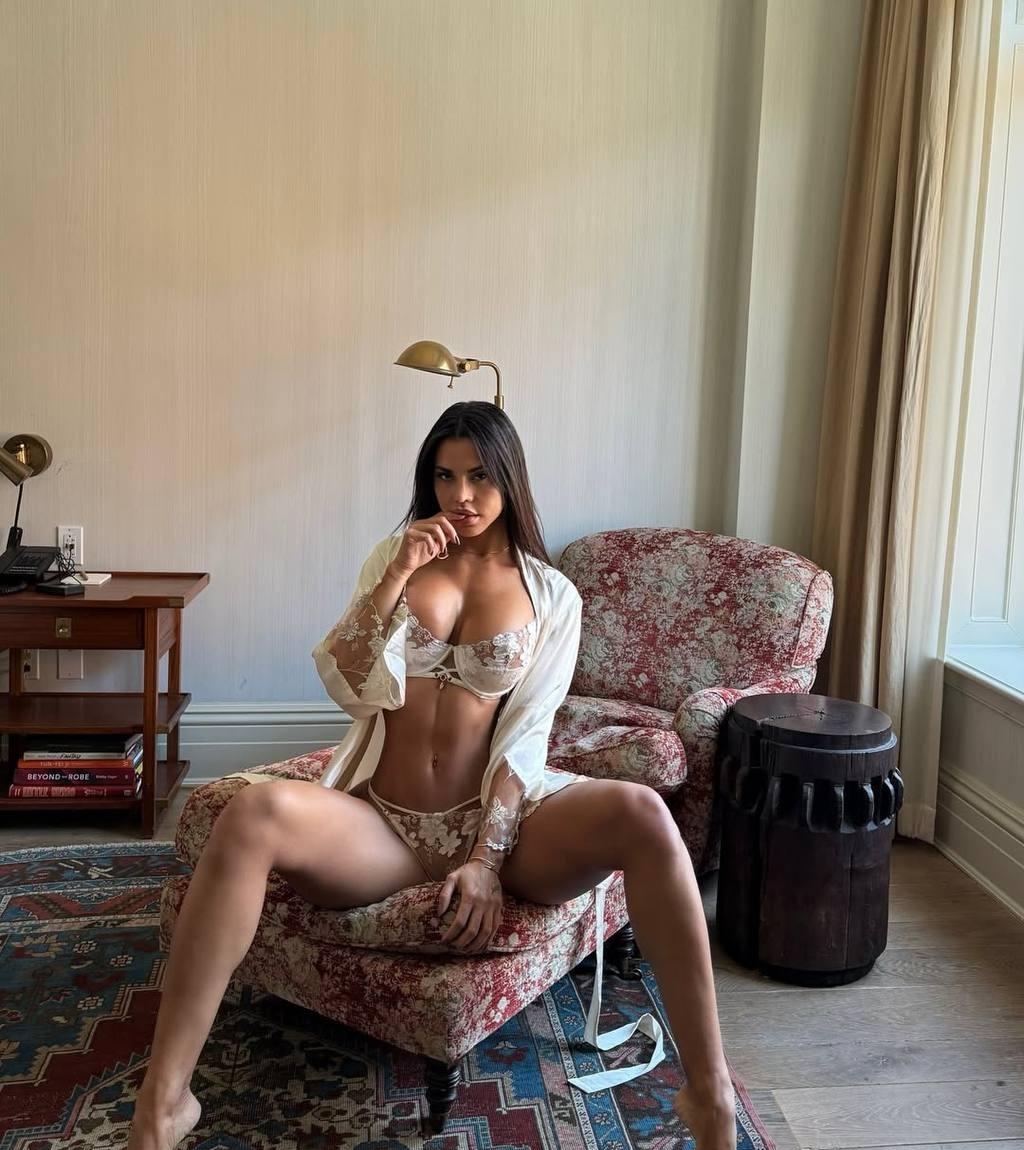 Татьяна привлекальеная девушка из Йошкар-Олы цена от 7000 руб