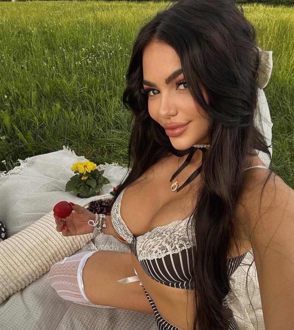 Люда привлекальеная девушка из Йошкар-Олы цена от 7000 руб