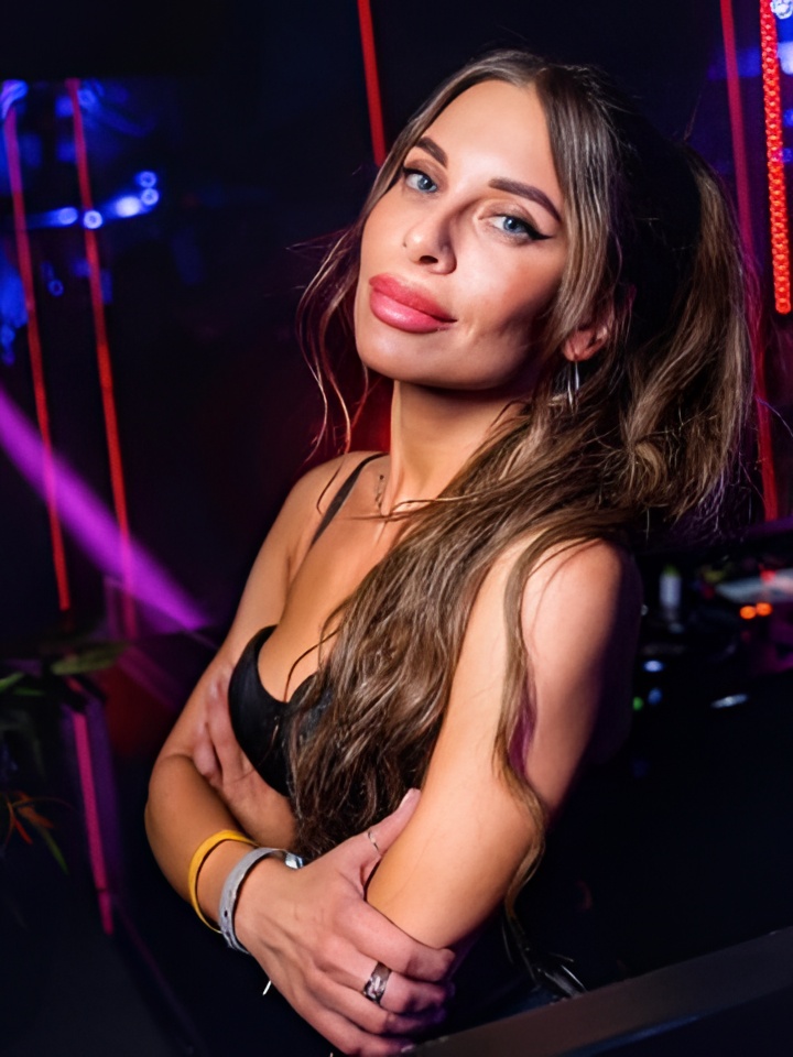 Индивидуалка Диана, доступна для личного знакомства от 10000 руб