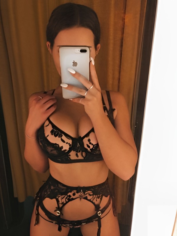 Сабина привлекательная девушка из Йошкар-Олы цена от 4000 руб