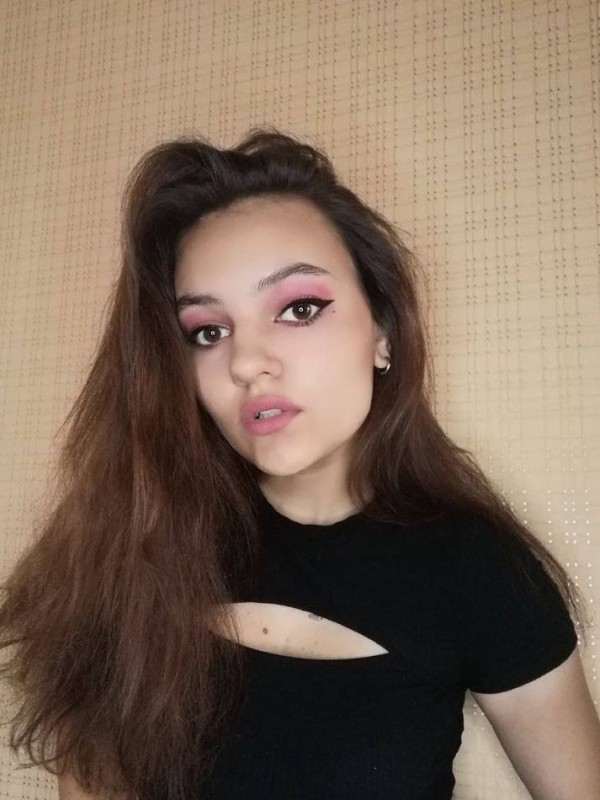 Мирана привлекательная девушка из Йошкар-Олы цена от 3000 руб