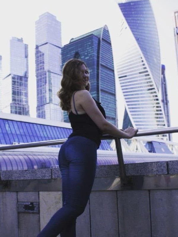 Алина привлекательная девушка из Йошкар-Олы цена от 3500 руб